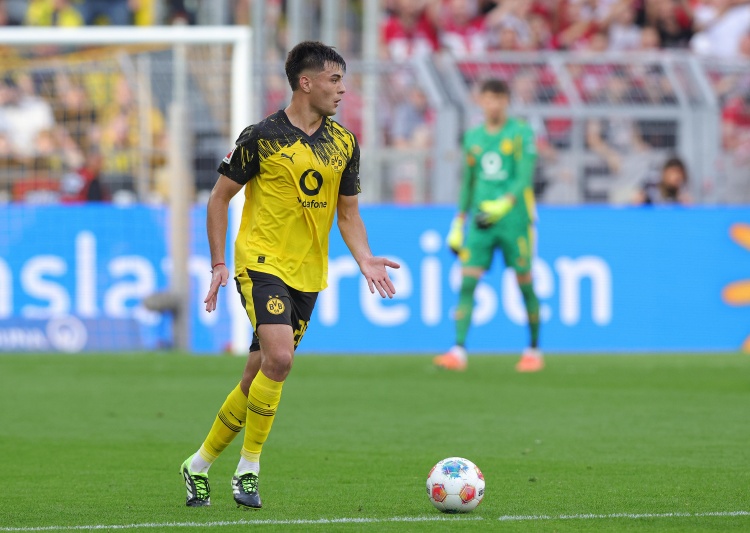 kaiyun-图片报：多特不满切尔西突然召回安塞尔米诺 但预计冬窗不会补强